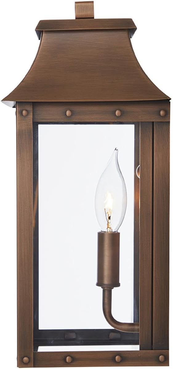 Traditional One Outdoor Light