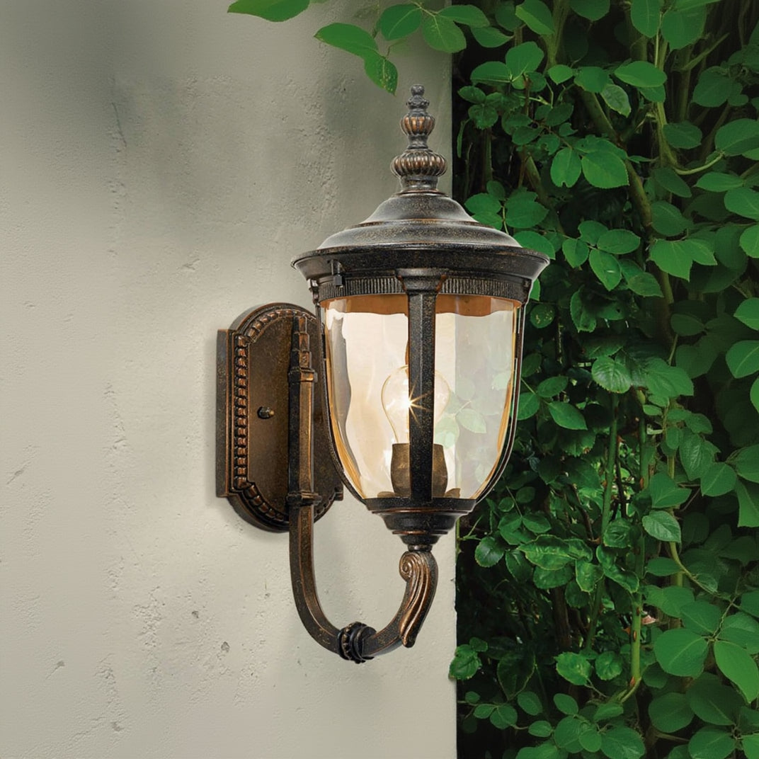 Outdoor Carriage Light
